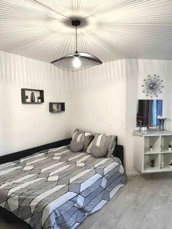 Jolie Appartement Duplex 2 Min Gare-Disney Et Paris 15 Min Noisy-le-Grand Extérieur photo